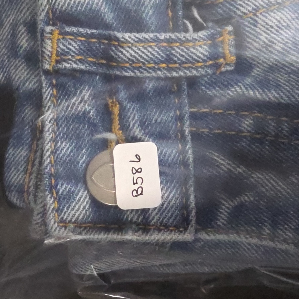Nasty Gal Mom Jeans Women's Size 8 Distressed Slit Ankle Light Wash Relaxed - Picture 8 of 10